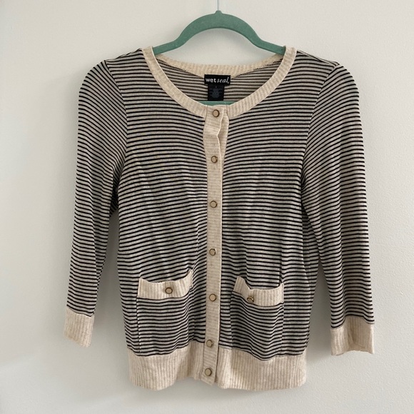 Wet Seal Sweaters - 🌵4 for $12 - Final Price - Striped 3/4 Sleeve Lightweight Cardigan